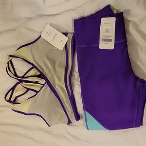 NWT Fabletics sports bra and matchi.g leggings size L/10